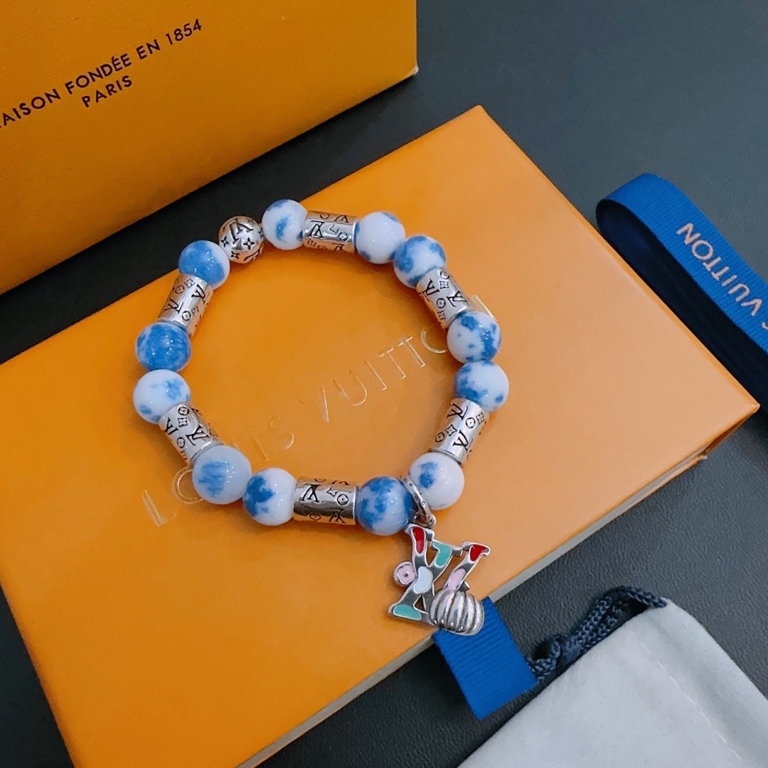 LV Bracelet 03lyr431